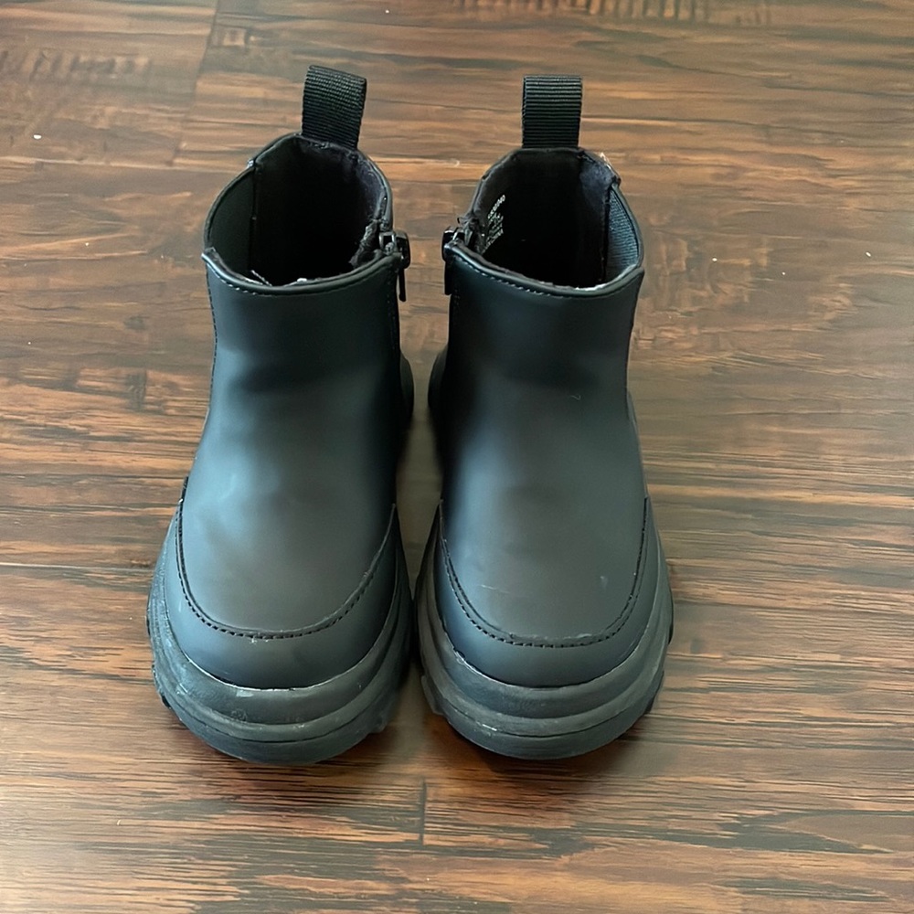 Zara Baby Rain Booties!